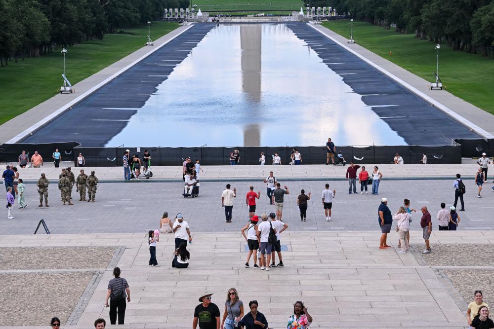 Trump Admits Reflecting Pool Makeover Was Rushed, Renews