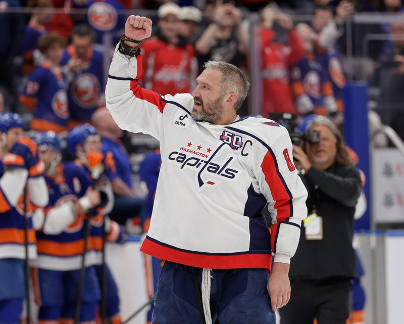 Alex Ovechkin Stars in Pro-Putin United Russia Campaign Ad