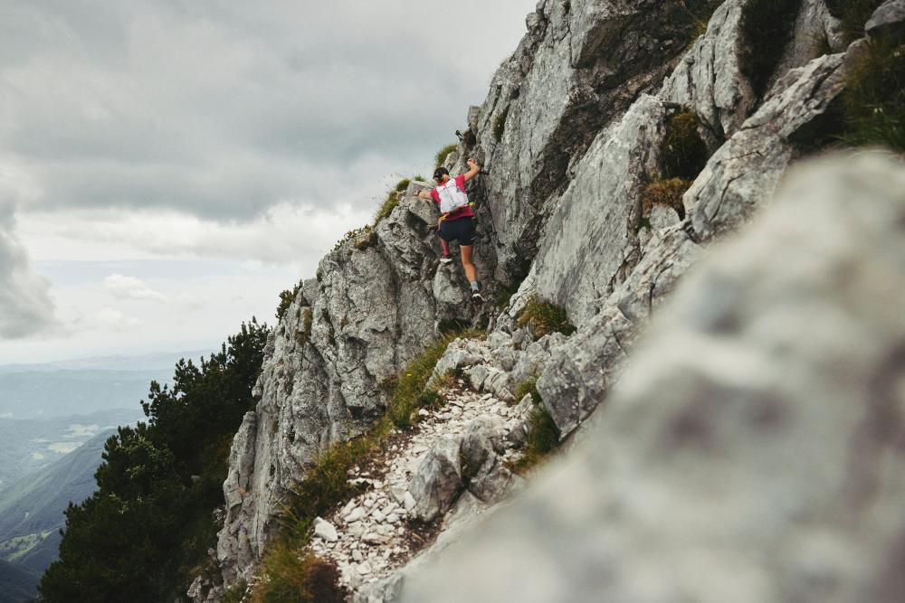 Sophie Woods 2,000km Alpine Run Record: Ultramarathon Feat