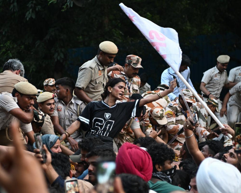 Delhi Cockroach Protests Shake Modi's Grip on Power