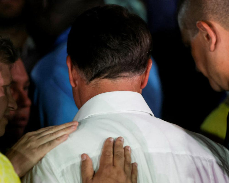 Flávio Bolsonaro's 'President-Elect' Claim Sparks Mockery in Brazil