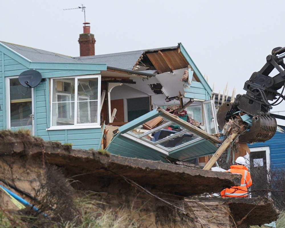 Coastal Erosion in England Claims 183 Homes in 16 Years