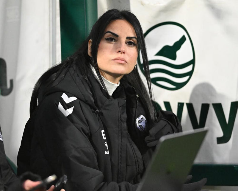Manchester United Set to Appoint Eva Olid as New Head Coach