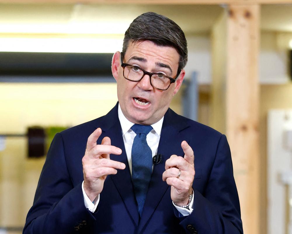 Andy Burnham Launches Campaign Against Headphone Dodgers on Public