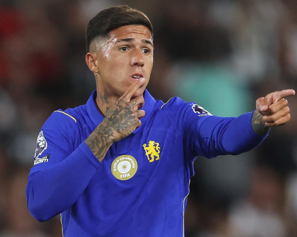 Football Transfer Deadline Day: Key Moves and Live Updates