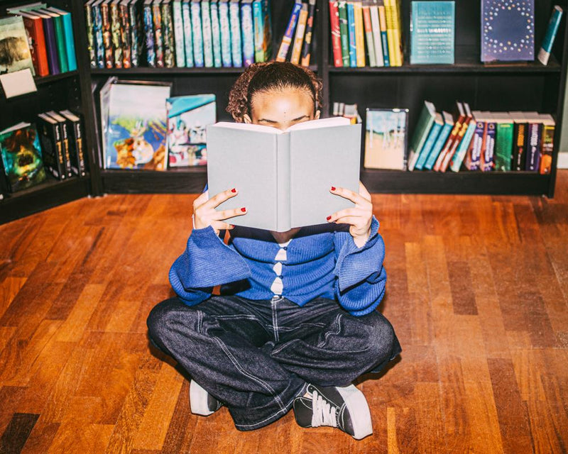 Singapore Pays Citizens to Read in War on Doomscrolling