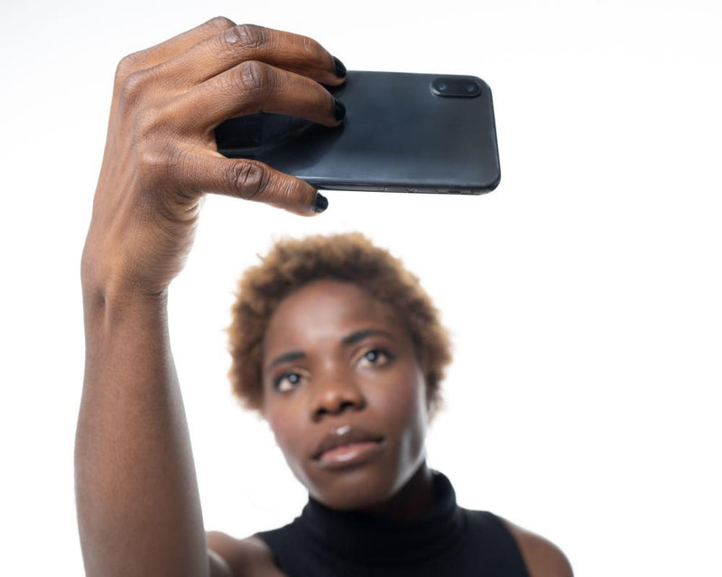 AI Tool Predicts Cancer Survival From a Single Selfie