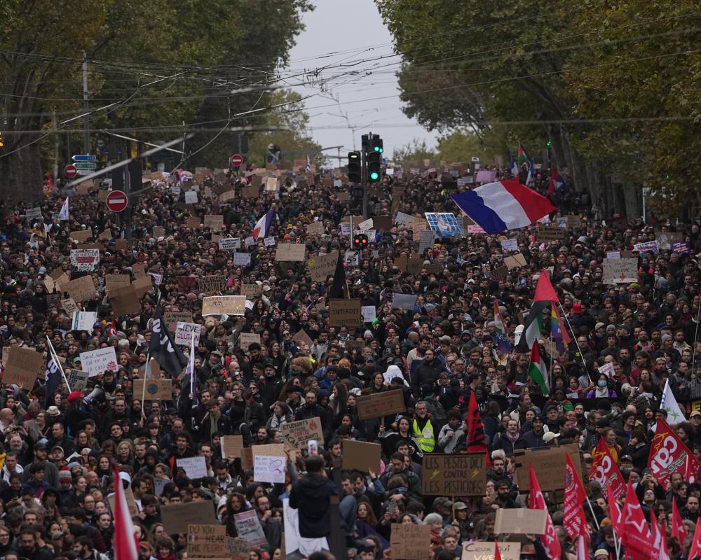 France School Protests: Hundreds of Thousands March Nationwide