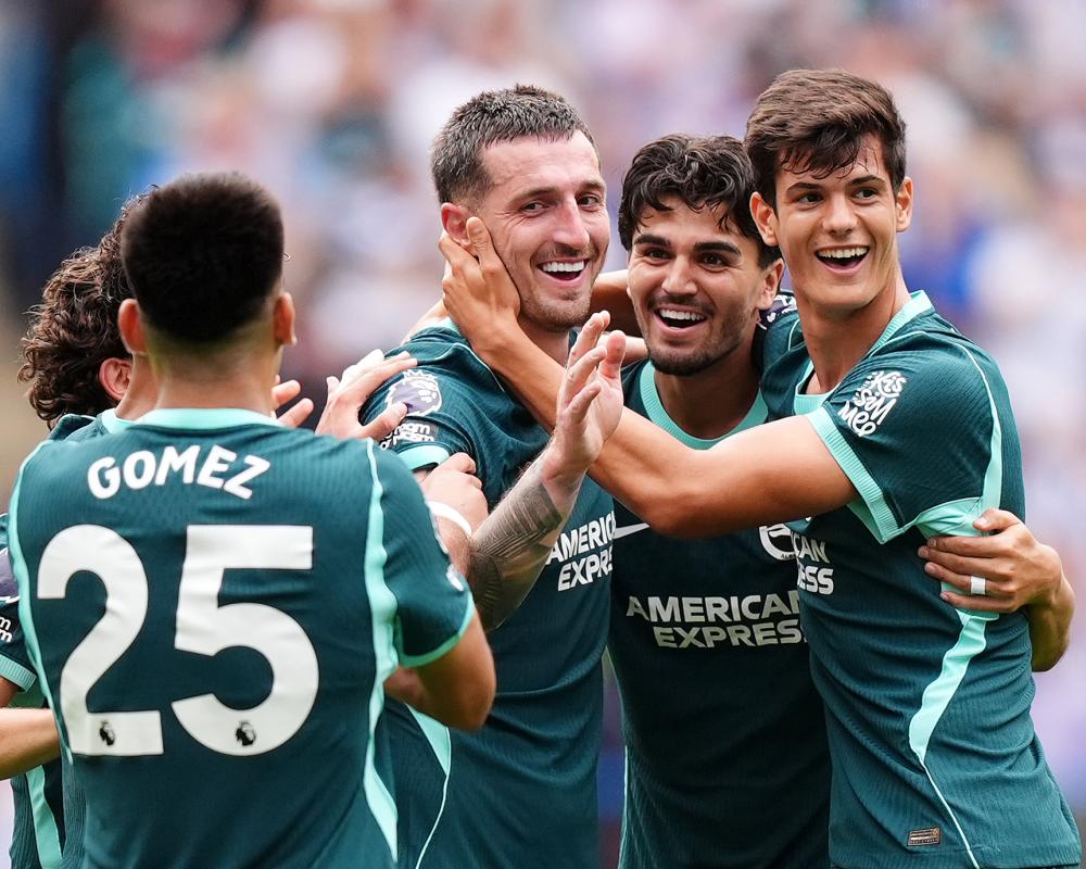 Lewis Dunk Shines as Brighton Rout 10-Man Coventry in Premier League