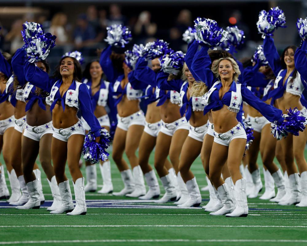 Dallas Cowboys Cheerleaders Unionize After Years of Fair Pay Fight