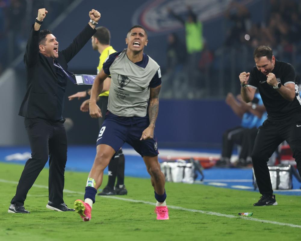 Xisco Muñoz and Johor's Unbeaten Record: Football's New Invincibles