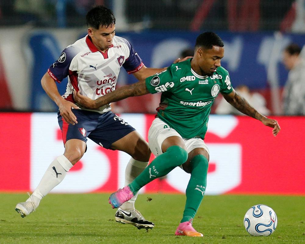 Manchester City Agree £34m Allan Elias Deal as Nico González Nears