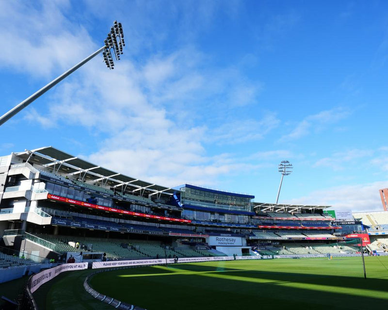 County Cricket Final Round Day Two: Warwickshire vs Leicestershire