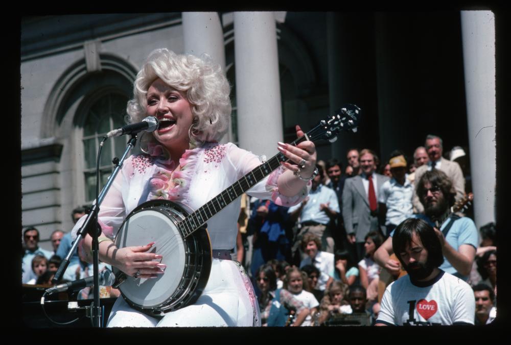 Dolly Parton's Legacy: A Blueprint for Uniting a Divided America