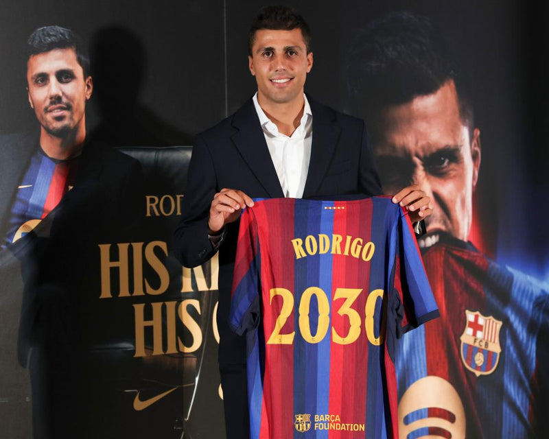 Finally Rodri Signs for Barcelona: The New Busquets Era