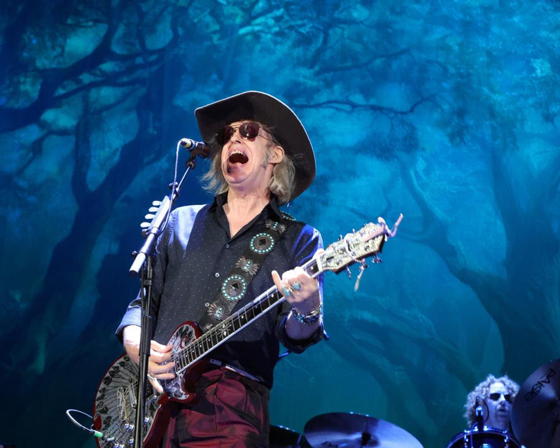The Waterboys Review: Steve Earle Joins Fisherman's Blues Revue