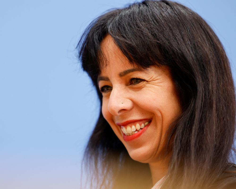 Elif Eralp: Berlin's First Turkish-Origin Mayor in Historic Win