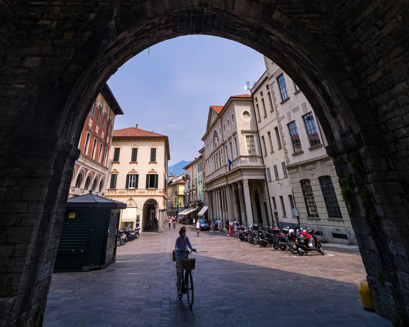 Como Bike Ban: Mayor's Controversial Decision After Accident
