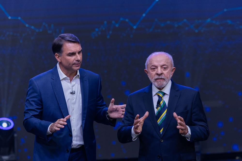 Brazil Election Runoff: Lula vs Flavio Bolsonaro in Tight Race