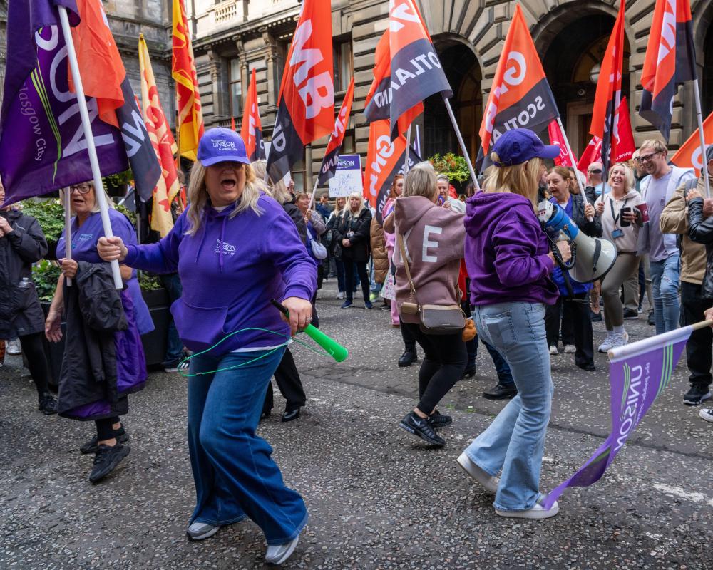 Glasgow Council Pay Deal Averts Fire-and-Rehire Plan