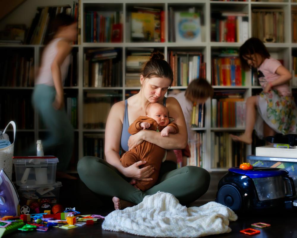 Why New Mothers' Views Are Missing from Birthrate Panic