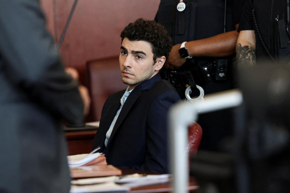 Luigi Mangione Trial Media Circus Fears Grow Over Press Access