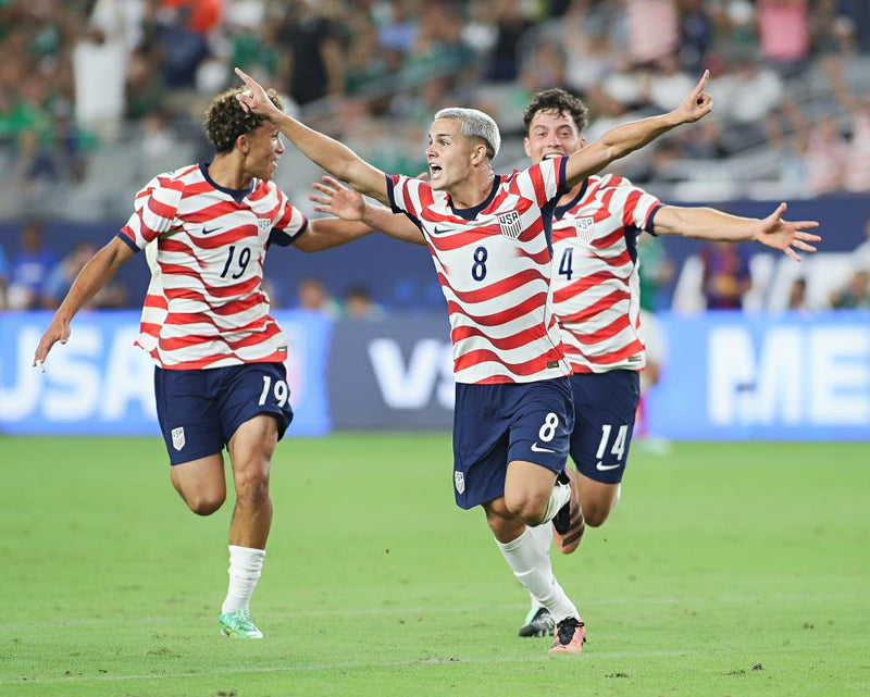 Cavan Sullivan's Long-Range Chip Seals USMNT 3-0 Win Over Mexico