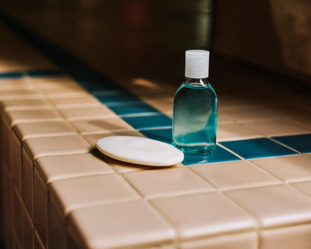 Unlabeled Toxic Chemicals Found in 85% of Personal Care Products