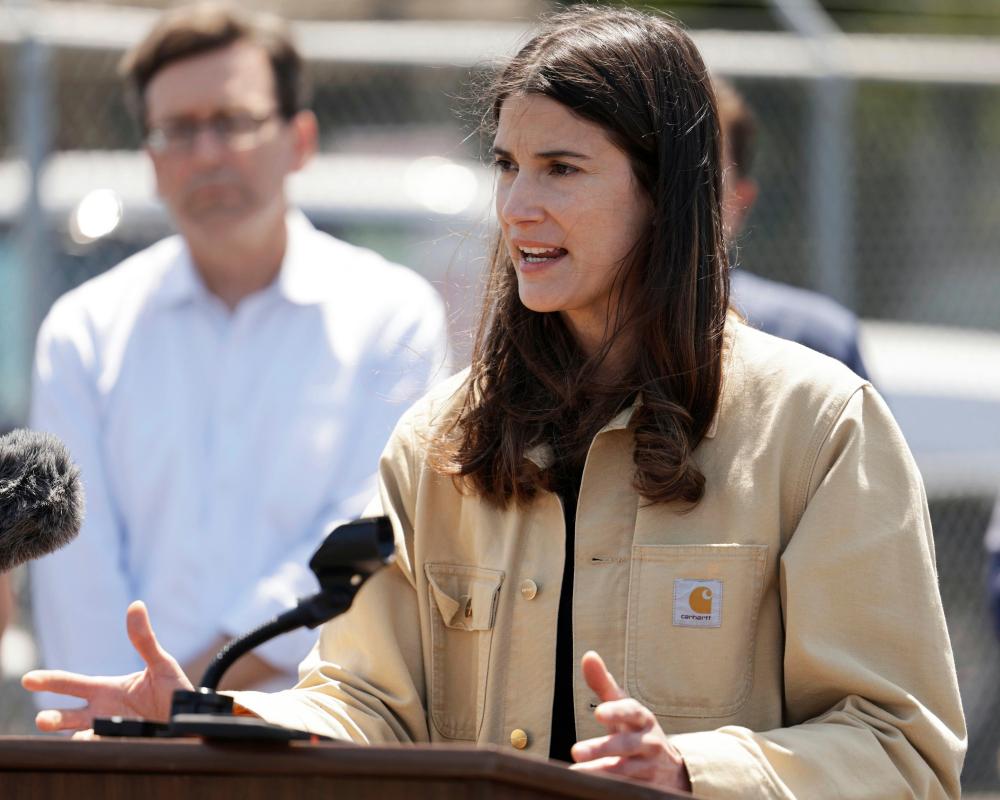 Washington Democrat Gluesenkamp Perez Faces Tough Primary