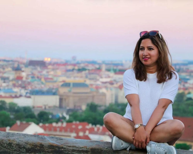 Nepal Floods: Sydney Man's Search for Missing Wife Continues