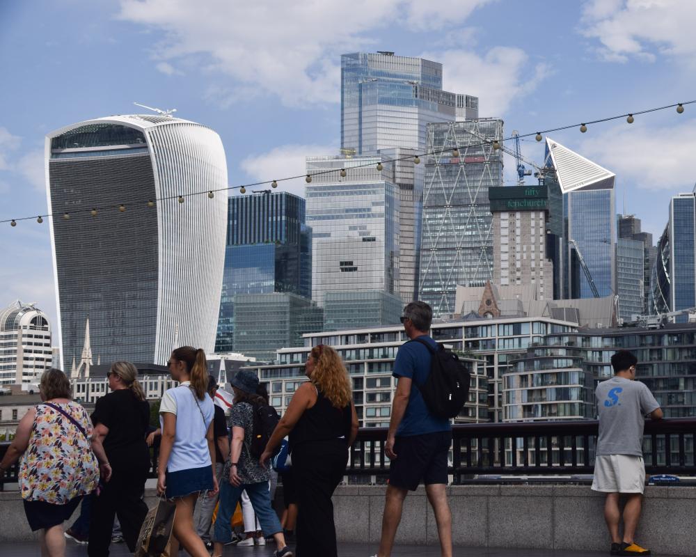 UK Income Growth Revised Upwards as Economy Shows Resilience