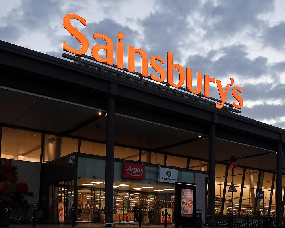 Sainsbury's Warns of Challenging Christmas as Households Feel Squeeze