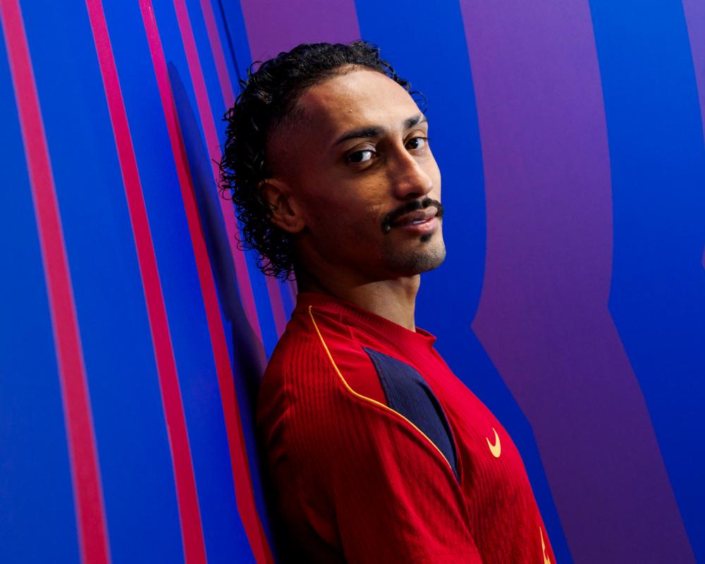 Raphinha's Barcelona Contract Extension: From Near Exit to Legend
