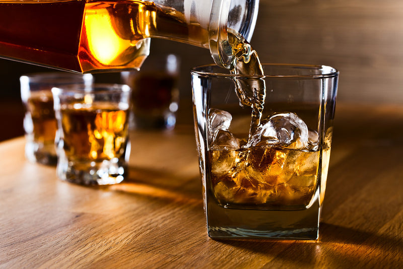 Glasses and drinks: the best spirits, wines, and beers to gift this Father's Day - Grand Goldman