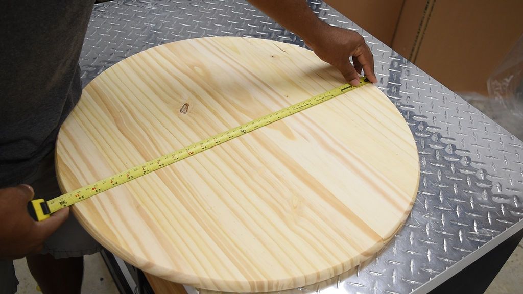 How to Make an Epoxy Resin Living Room Table! - grandgoldman.com