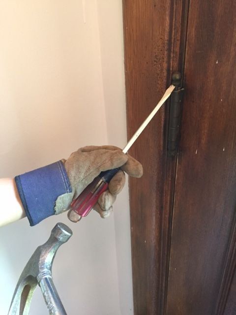 How to Restore an Old Wooden Door! - grandgoldman.com