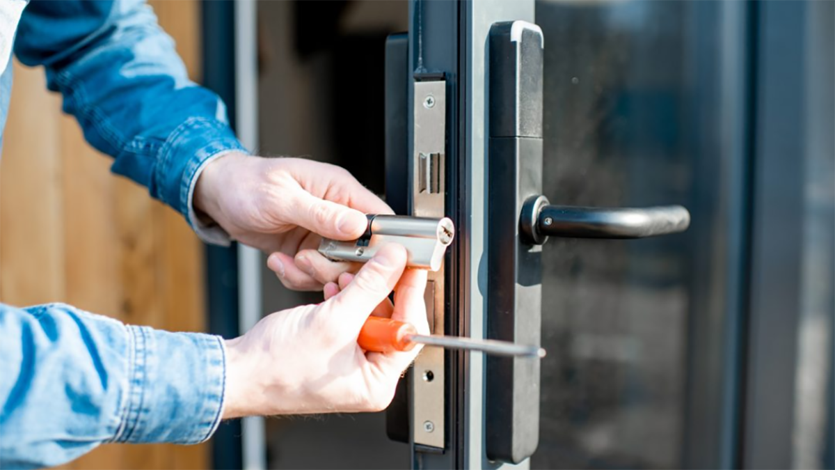 Best Sliding Door Locks - Grand Goldman