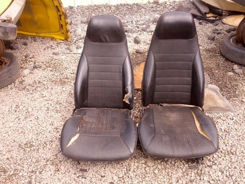 How to Convert Car Seats into Chairs - grandgoldman.com