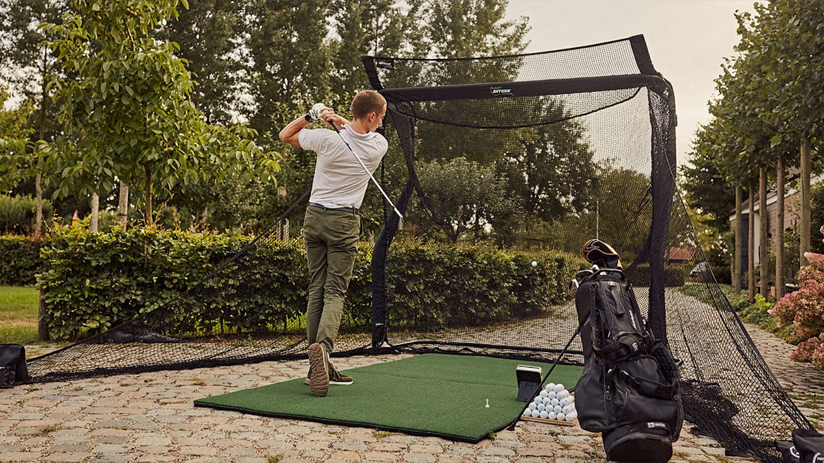 Best Golf Mats for Simulators - Grand Goldman