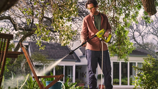12 Best Cordless/Battery Pressure Washers (Reviews)