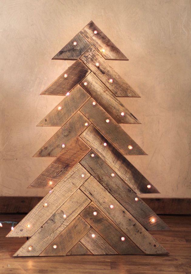 How to Make a Christmas Tree with Pallets: Step by Step Guide - grandgoldman.com
