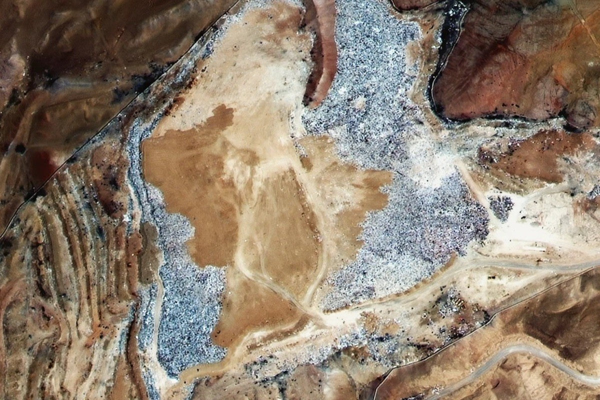 Atacama Desert's 39,000-Ton Clothing Mountain Visible From Space