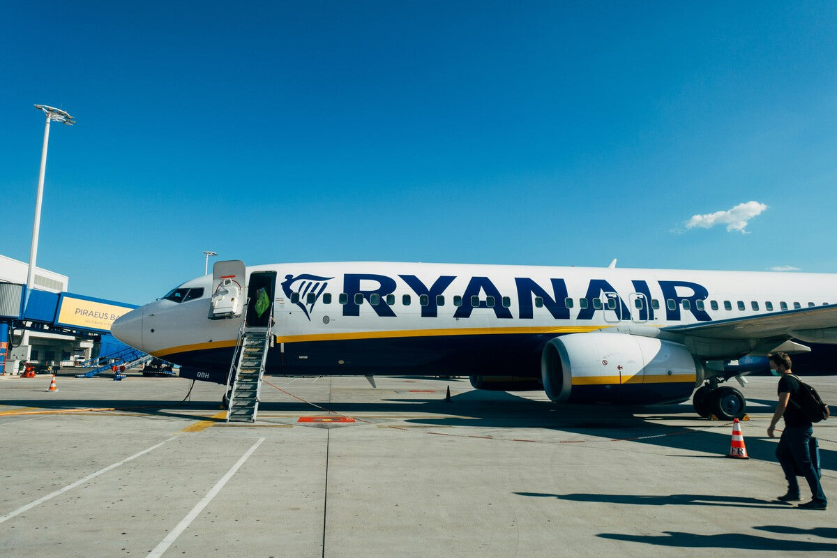 Ryanair's Own Stairs Blamed for 85 Passenger Falls in Italy