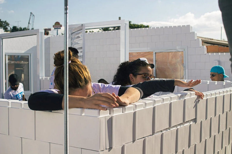 Brazil's Plastic Block Homes: 2 Tons of Recycled Waste, 15-Hour Build