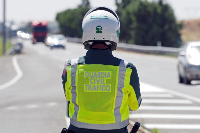 Spain's New Traffic Rules: Guardia Civil Officer Explains the Confusion