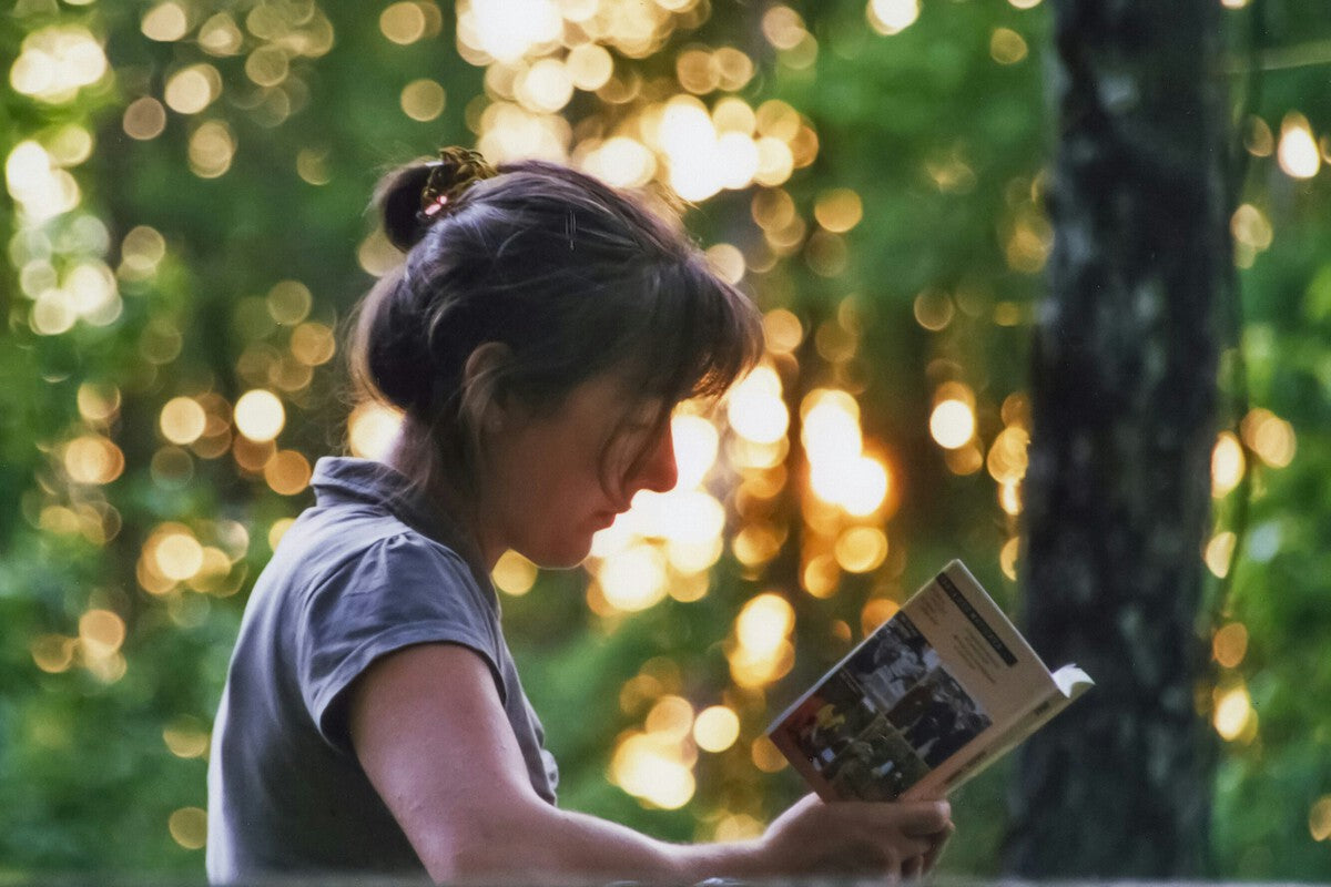AI Is Making Us Consume More Books Than Ever, But Are We Really Reading
