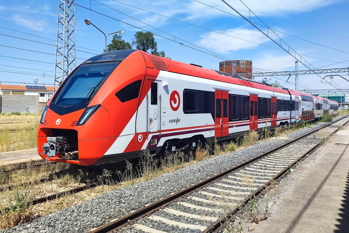 Renfe's New Commuter Megatrains Hit the Workshop After Just 10 Days