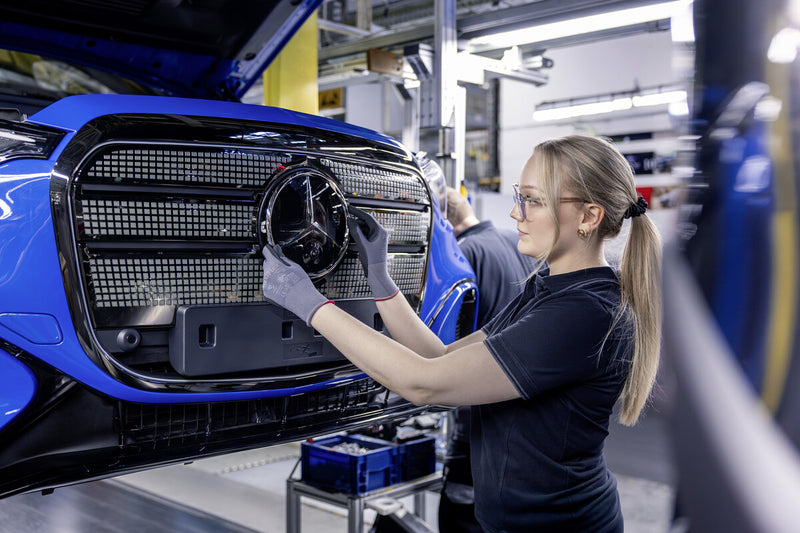 Germany, France, Italy Unite to Relax EU Combustion Engine Ban