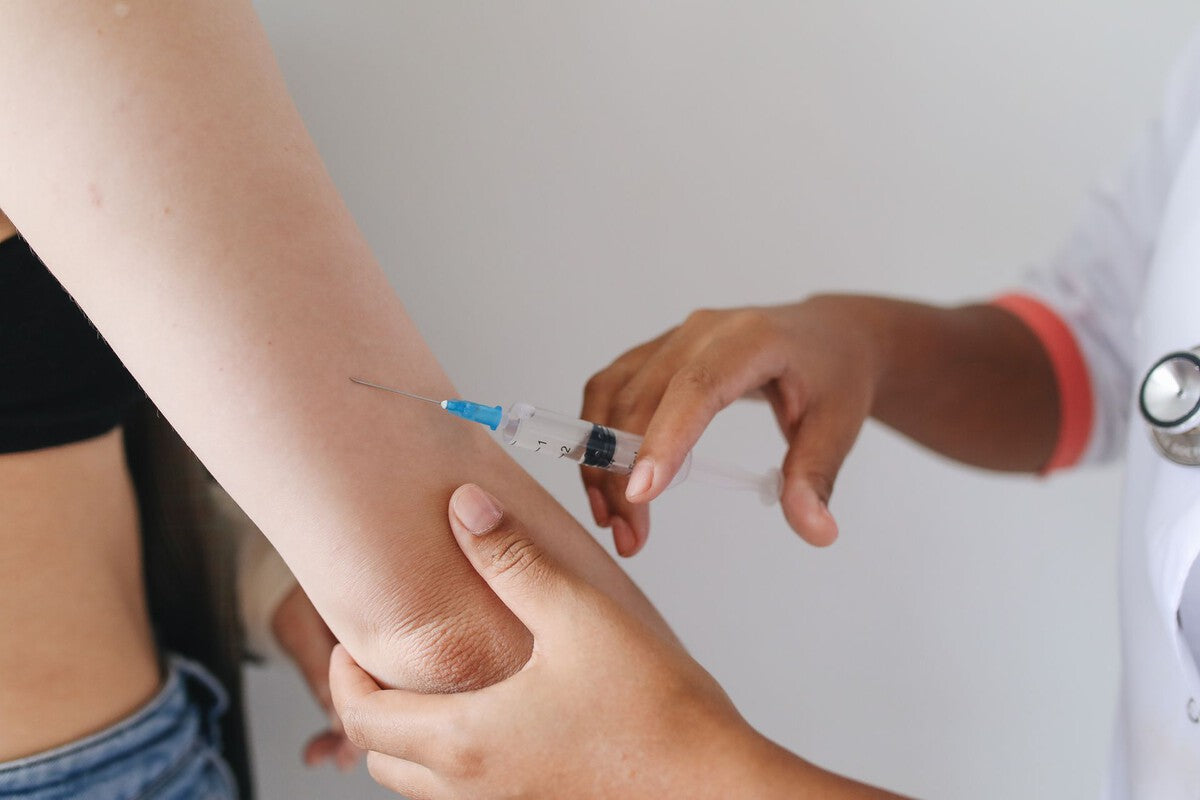 Spain to Vaccinate Humans Against Avian Flu: What It Means