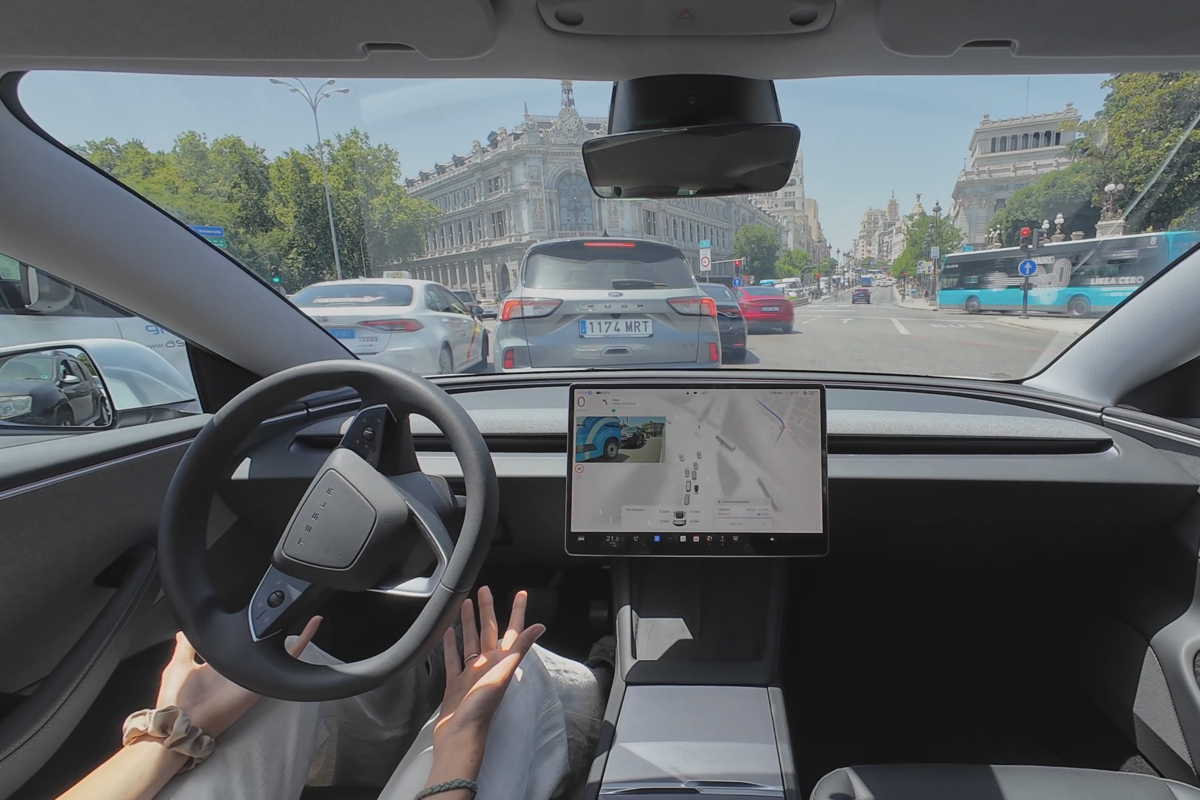 Tesla FSD Fails Driving Test: Experts' Verdict on Safety